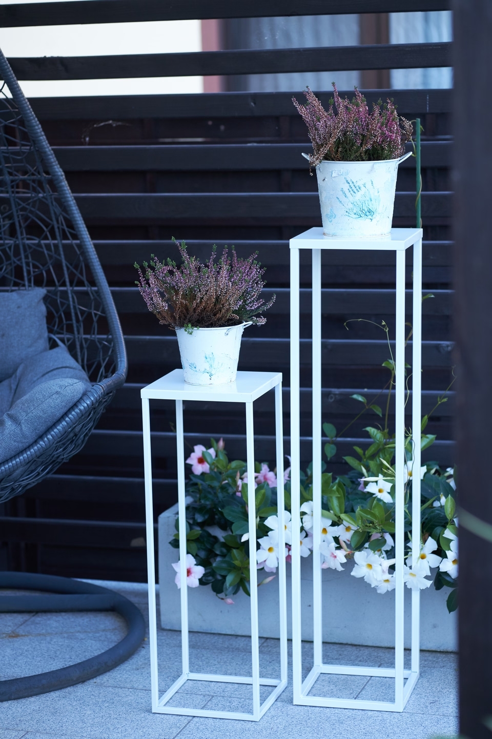 Multi-purpose stand with shelf 80 - interior arrangement