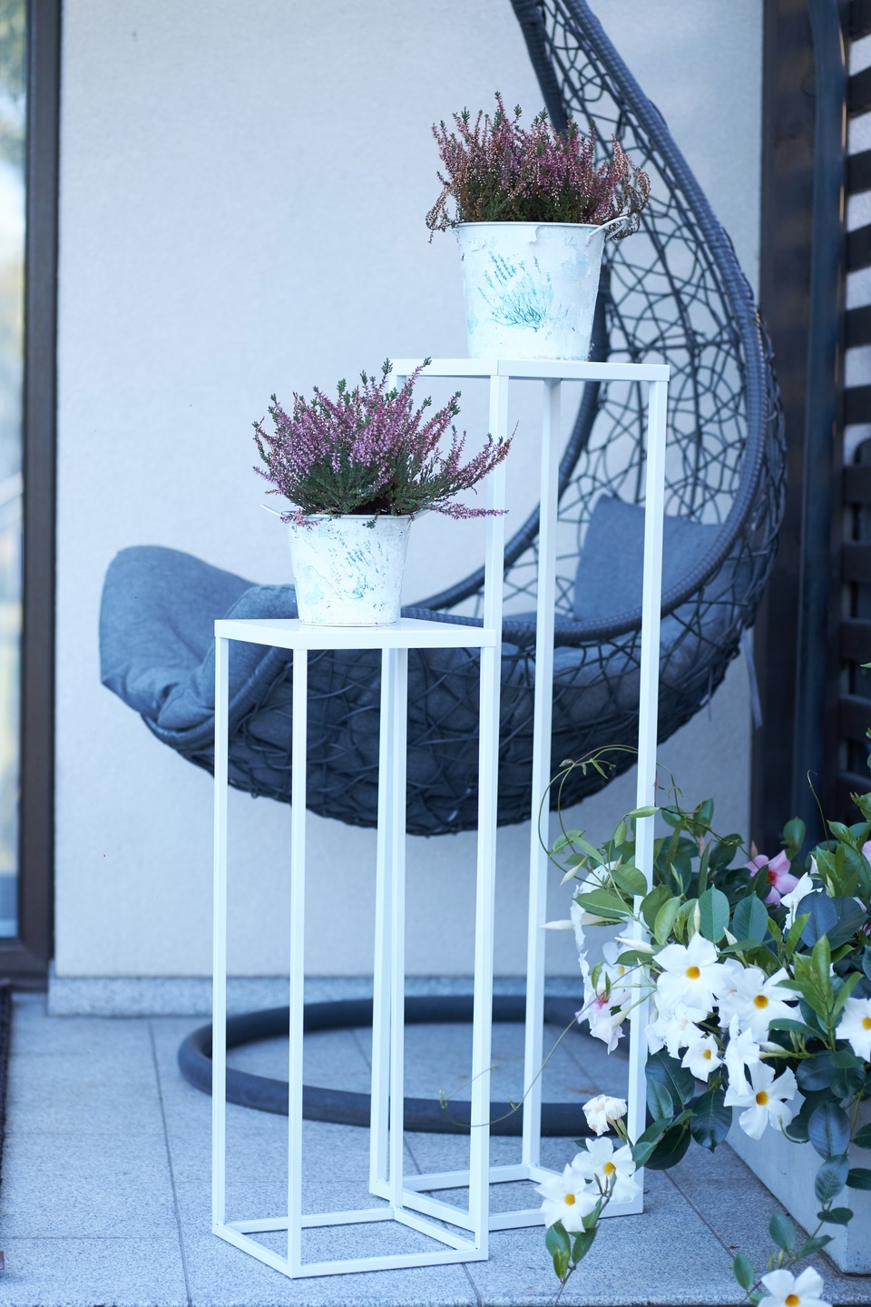Multi-purpose stand with shelf 80 - interior arrangement