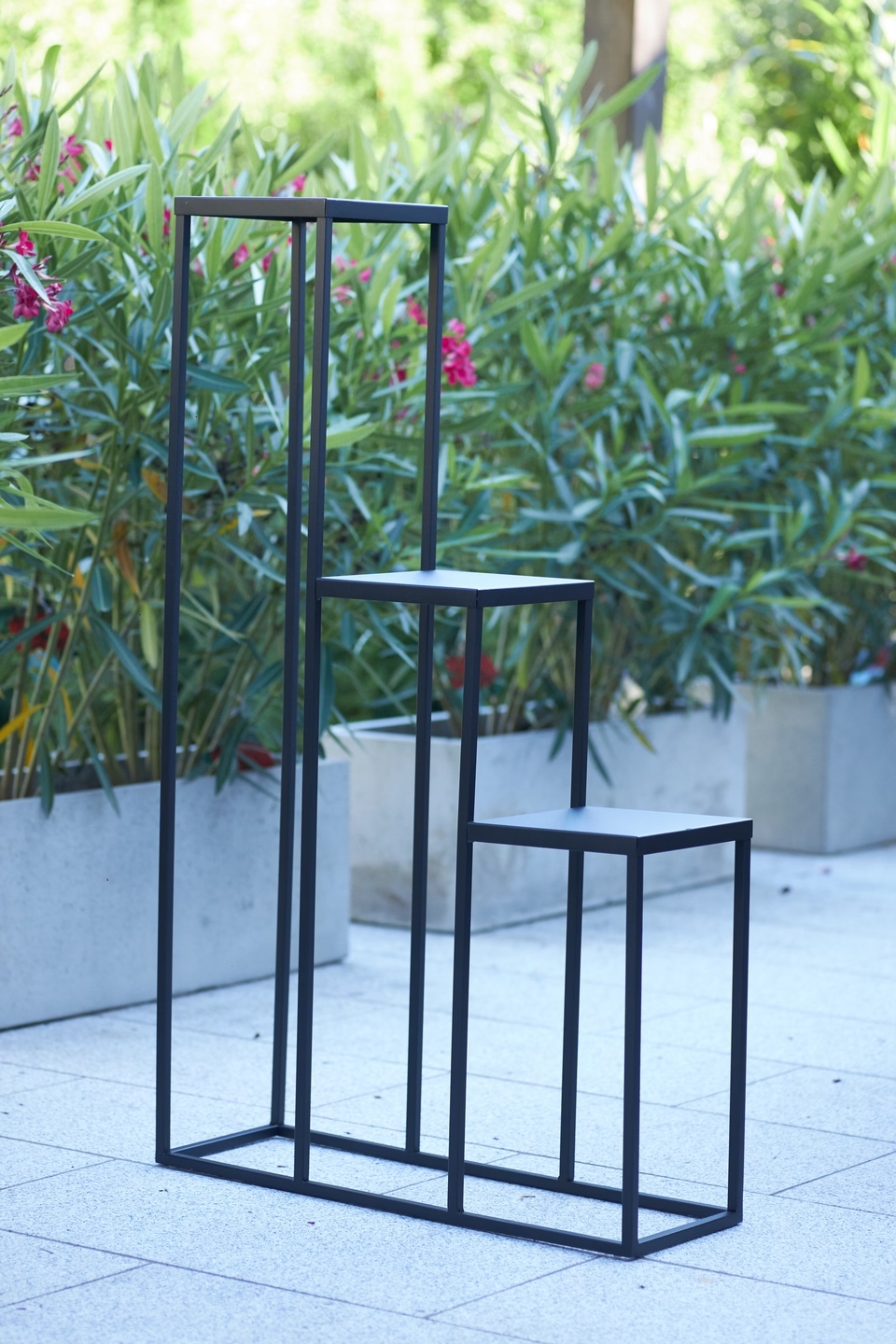 Simple step plant stand - interior arrangement