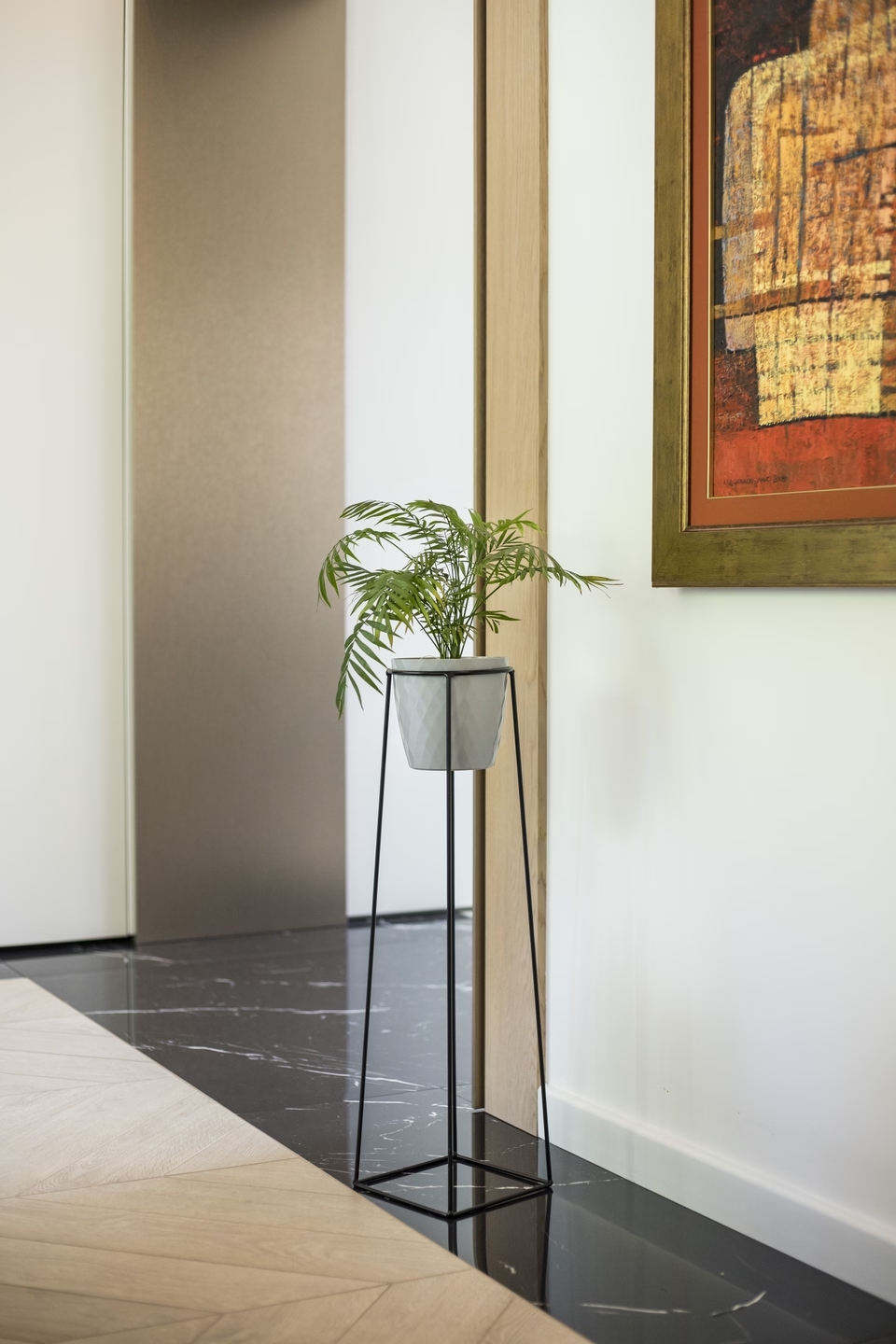 Single plant stand. Flowerbed - LOFTY