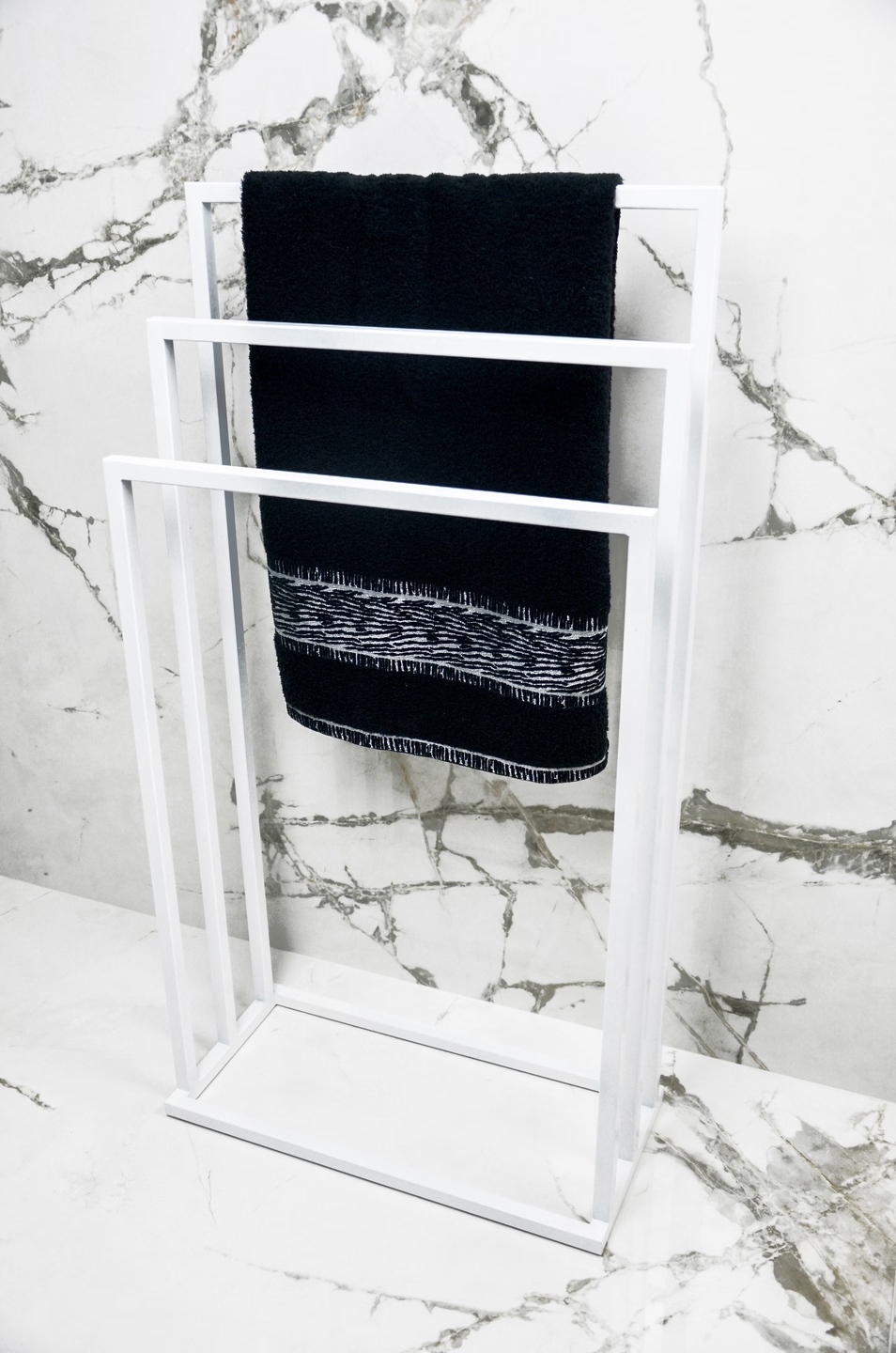 Towel rack 3-tier - interior arrangement