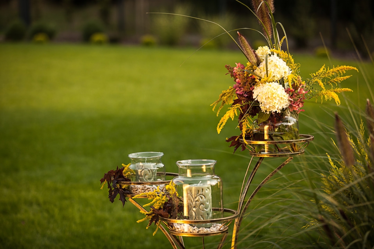 Large free-standing metal Model:205