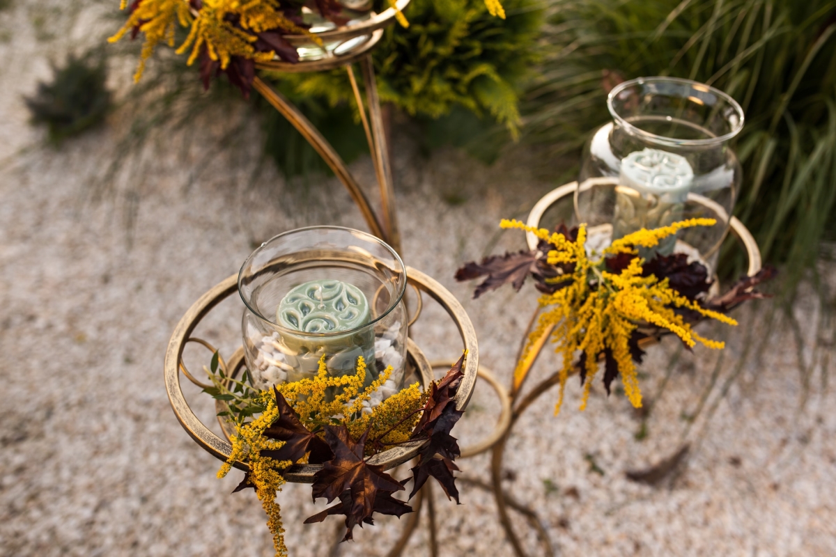 Large free-standing metal Model:205