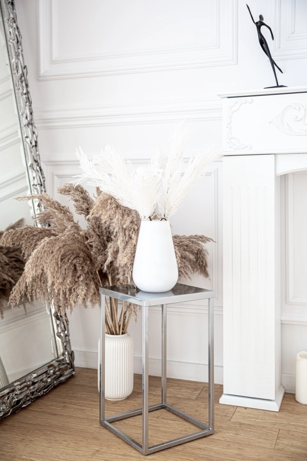 Plant stand with shelf 40 - interior arrangement