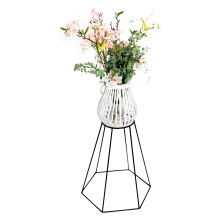 Metal flower stand. Model:557