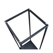 Metal plant stand. Model:652