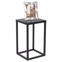 Metal plant stand. Model:661