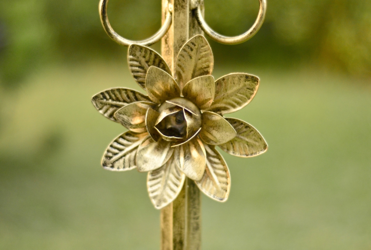 Single flowerbed. Metal Model:201